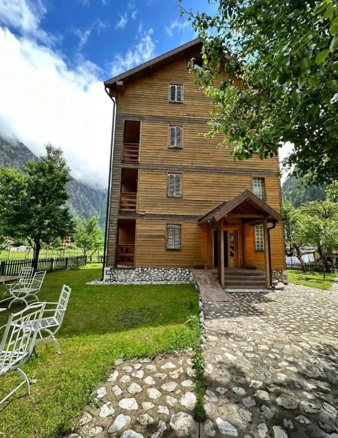 Residence: Quku I Valbones Guest house
