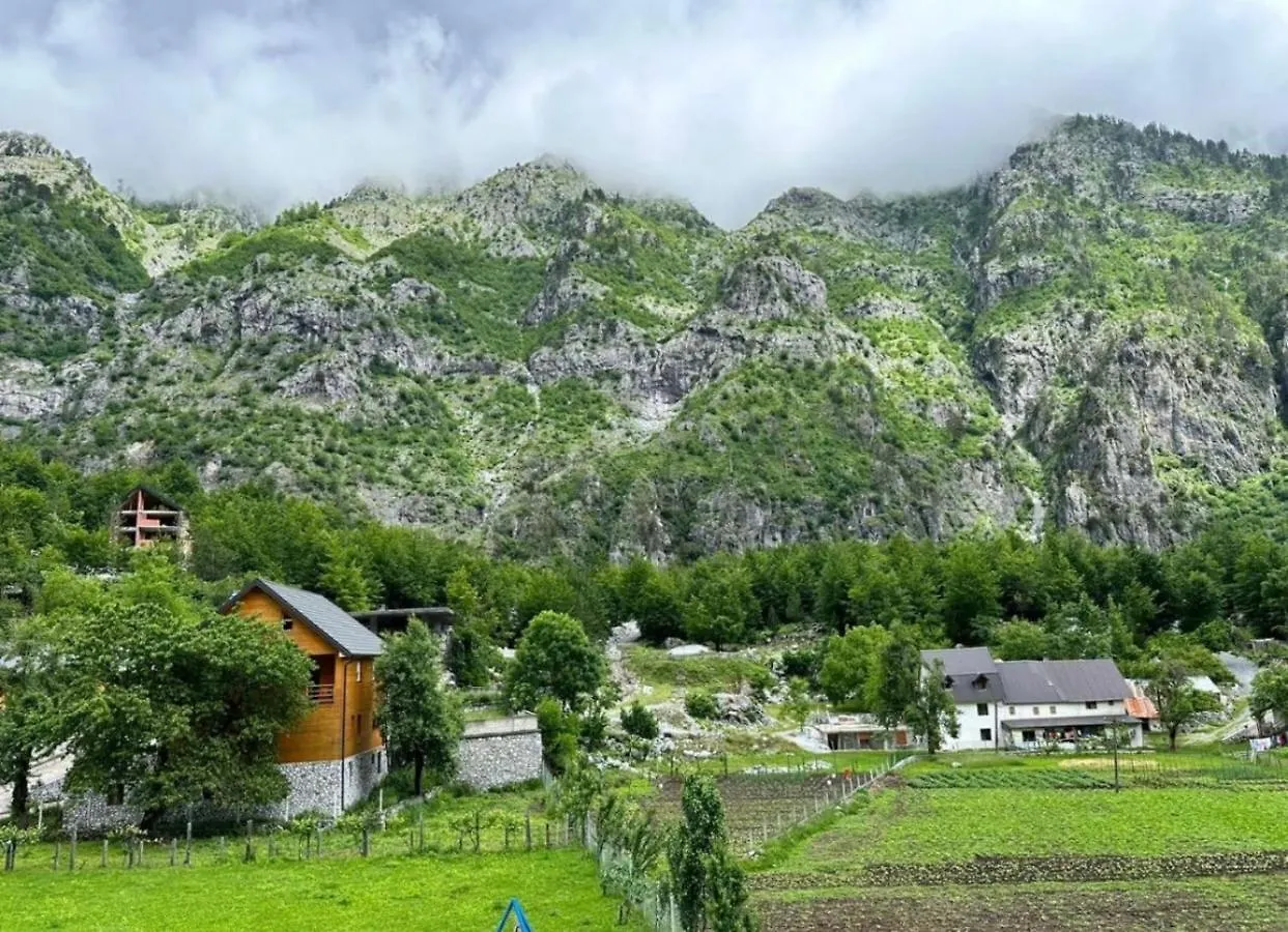 Guest house Residence: Quku I Valbones