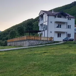  Hostel Artjoni Fierze